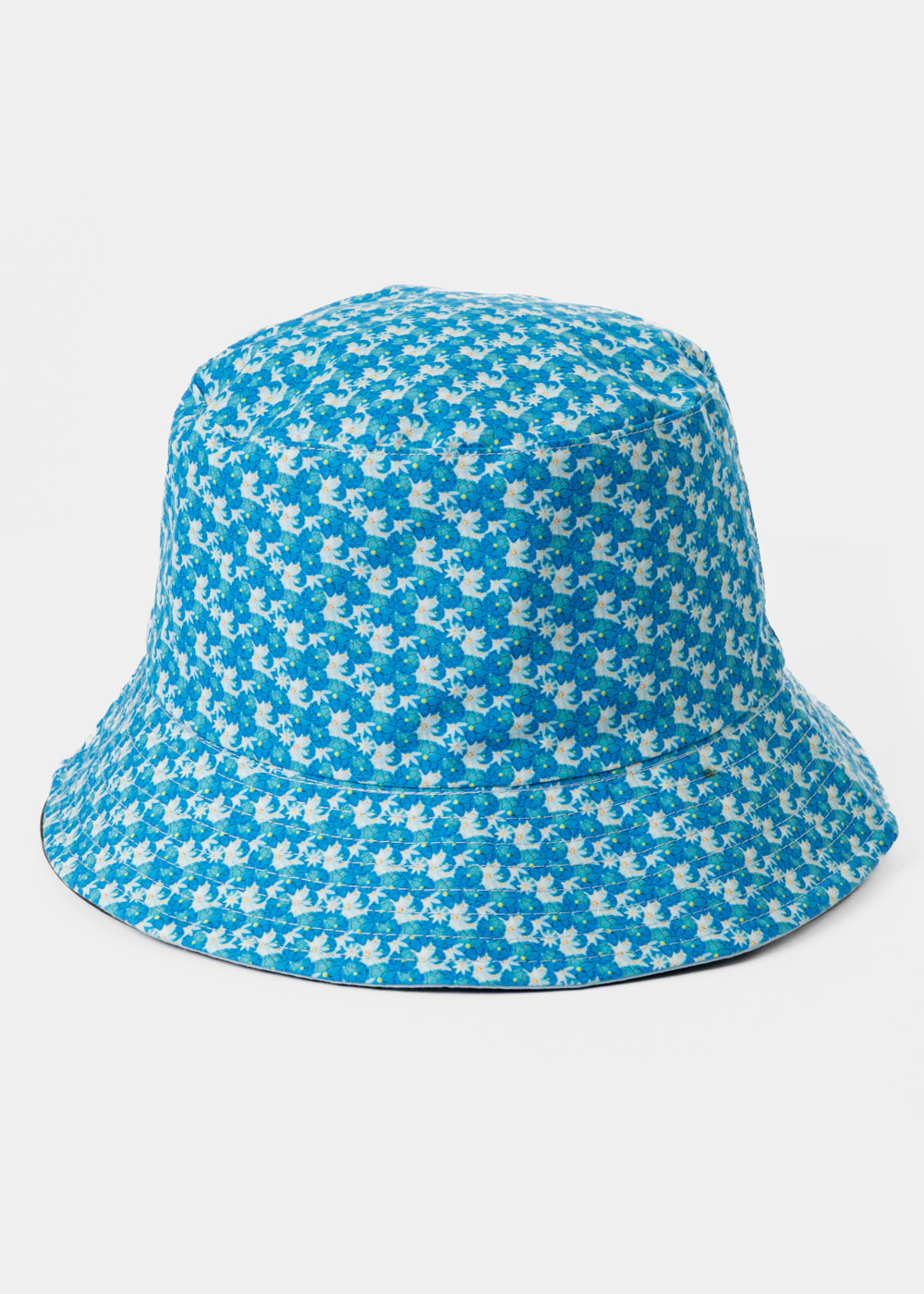 G28A6477 copy Double-Faced Bucket Hat Blue Flowers & Light Blue - Image 1