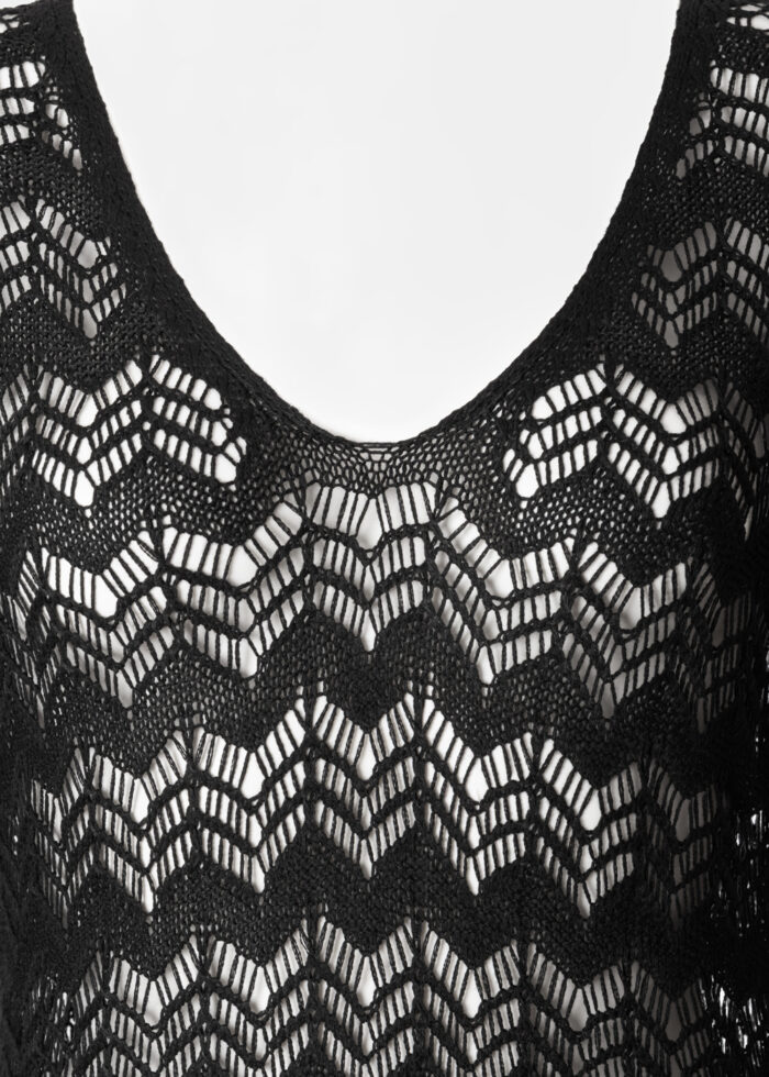 Black Long Sleeved Knitted Beachwear - Image 3