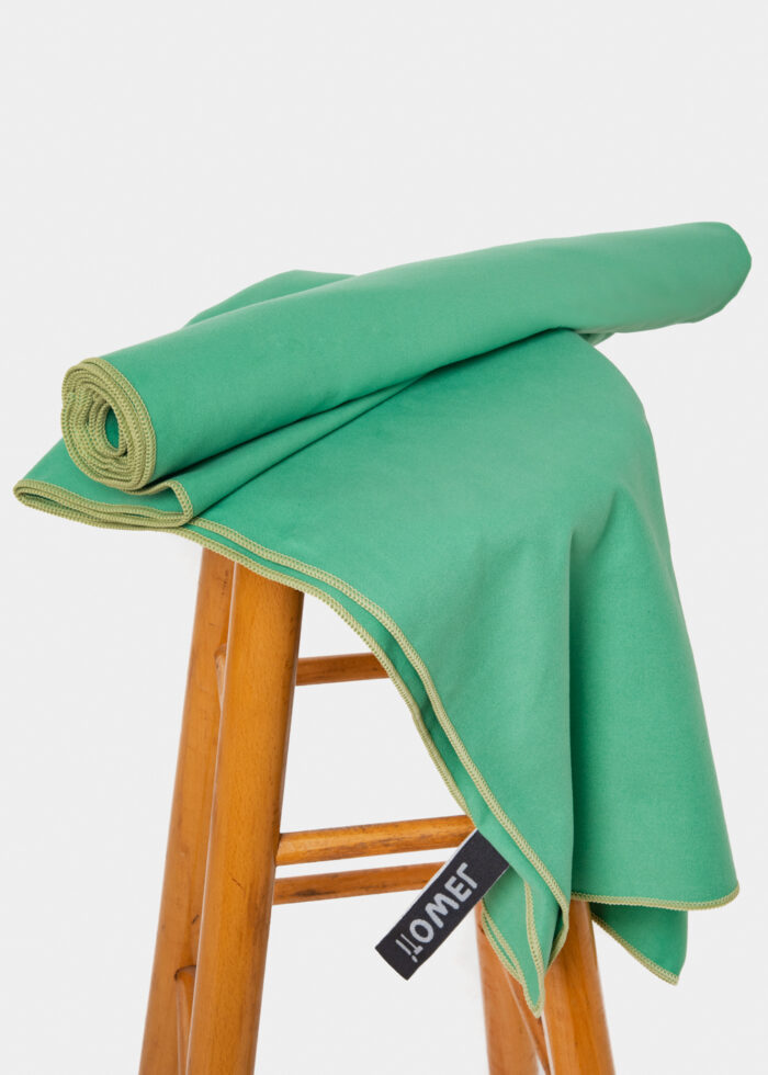 Green microfiber towel 2 - Image 2