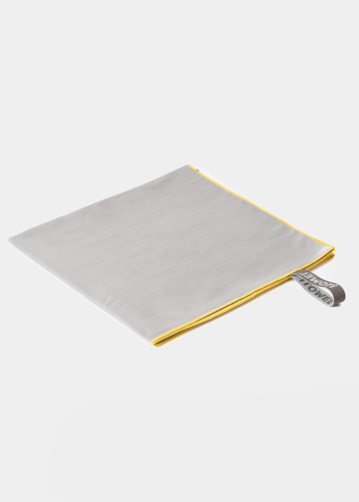 Grey microfiber towel - Image 2