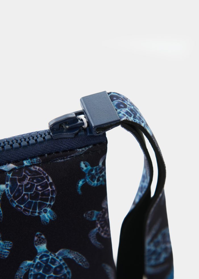 Travel Pouch w/ Sea Turtles Pattern - Image 3